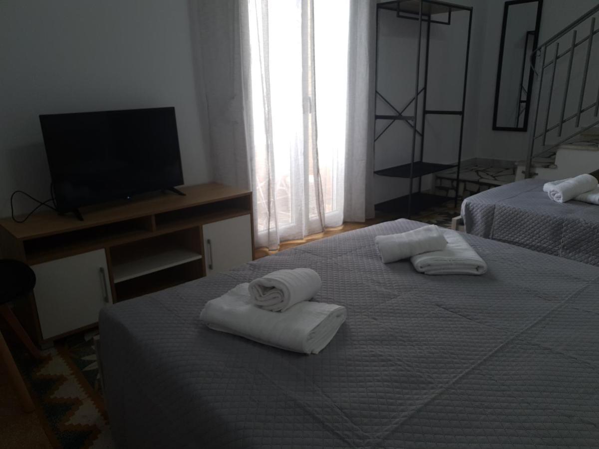 Callisto Room 4 埃尔莫波利斯 外观 照片